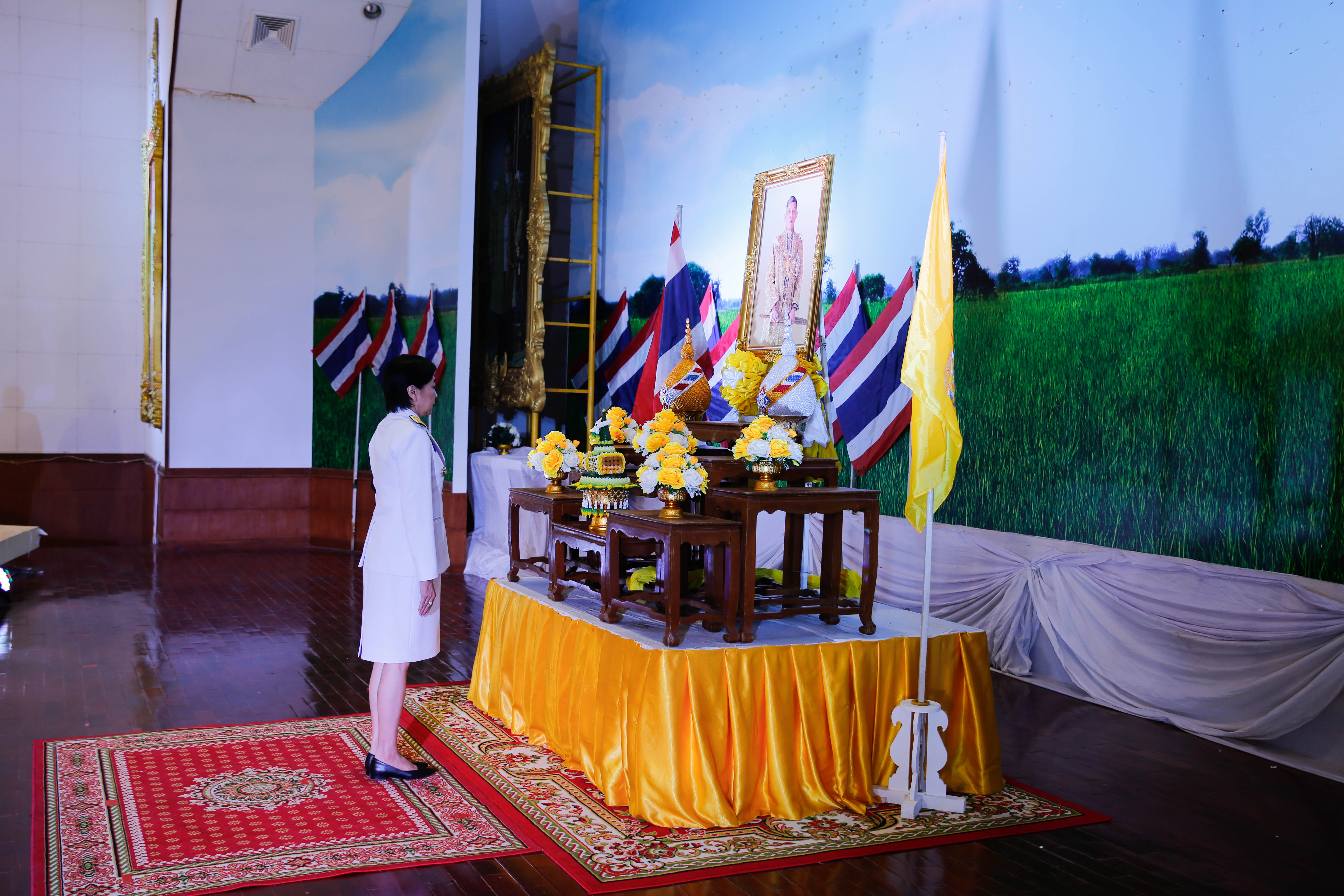 จ.พิจิตร จัดพิธีมอบหนังสือสารานุกรมไทยสำหรับเยาวชน เล่ม 45 ฉบับพระราชทาน แก่ผู้บริหารสถานศึกษา 110 เล่ม