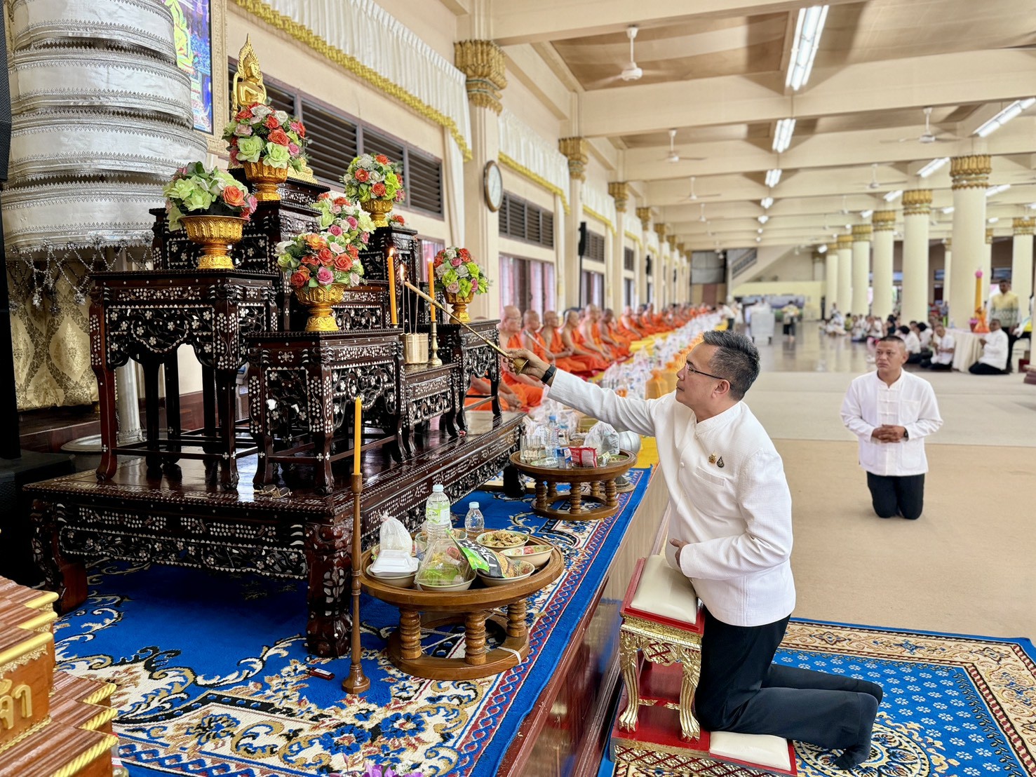 พุทธศาสนิกชนชาวพิจิตร ร่วมทำบุญตักบาตรในกิจกรรมส่งเสริมพระพุทธศาสนา เนื่องในเทศกาลวันอาสาฬหบูชาและเข้าพรรษา ประจำปี 2569