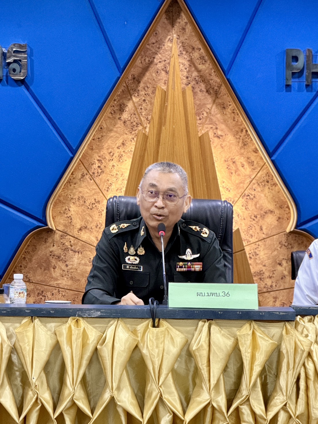 รองผู้ว่าฯ พิจิตร &ldquo;กิติพล เวชกุล&rdquo; นำส่วนราชการร่วมประชุมแถลงแผนถวายความปลอดภัย แด่สมเด็จพระกนิษฐาธิราชเจ้า กรมสมเด็จพระเทพรัตนราชสุดาฯ สยามบรมราชกุมารี เสด็จพระราชดำเนินเป็นองค์ประธานพระราชทานขาเทียมแก่คนพิการขาขาด จังหวัดพิจิตร