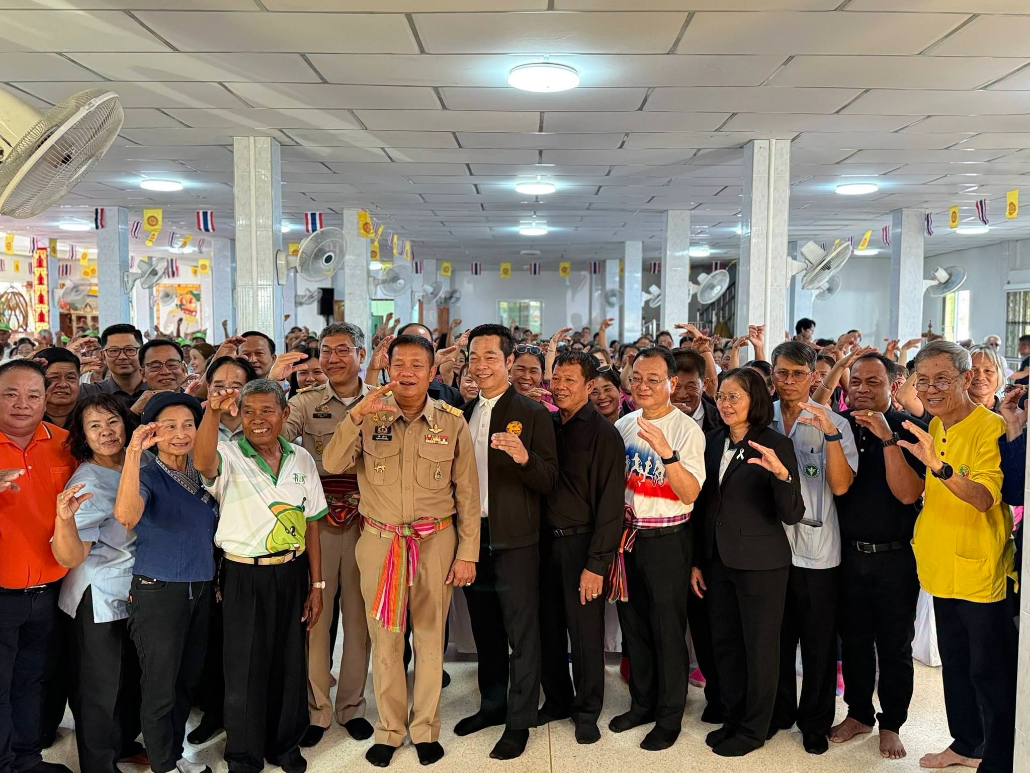 จ.พิจิตร เปิดเวทีชมรมผู้สูงอายุจังหวัดพิจิตร สัญจร ปีที่ 15 ครั้งที่ 136 พลังบวรร่วมพัฒนาพิจิตร ปีที่ 8 ครั้งที่ 60 พัฒนาคุณภาพชีวิตผู้สูงอายุ พร้อมขับเคลื่อนการมีส่วนร่วมเครือข่ายพลังบวร อ.โพธิ์ประทับช้าง