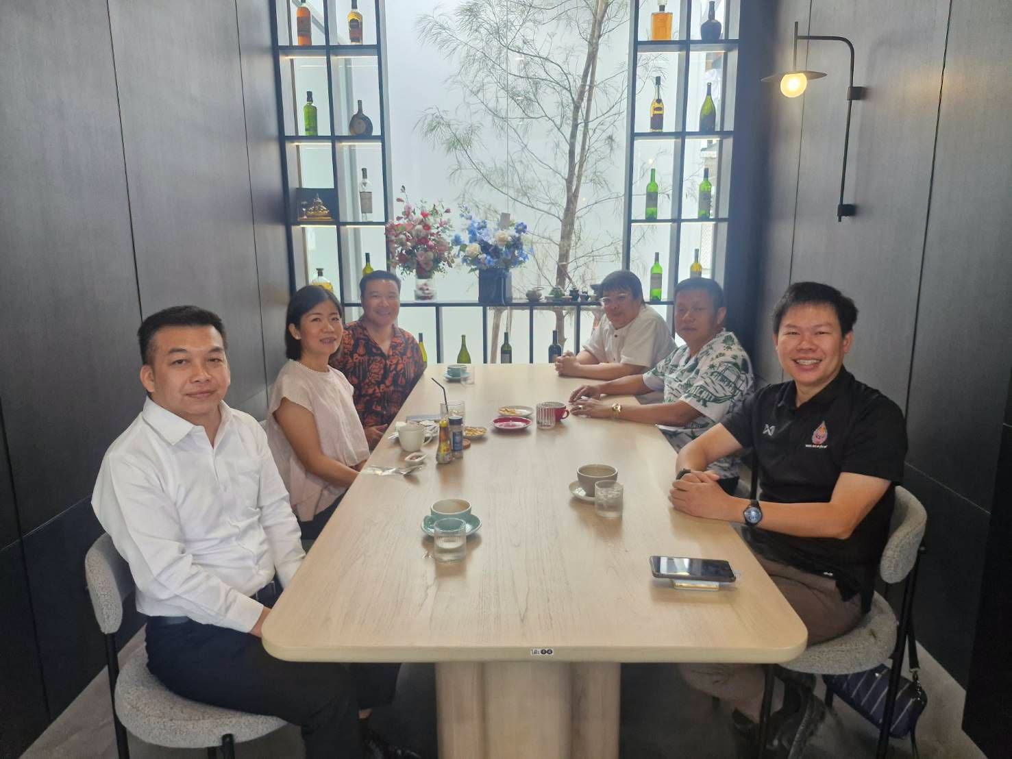 รองผู้ว่าฯ พิจิตร &ldquo;ธนิต ภูมิถาวร&rdquo; หารือเครือข่ายผู้นำคลื่นลูกใหม่ภาครัฐและภาคเอกชน YPC เตรียมสร้างแบรนด์ส่งเสริมการท่องเที่ยวและกระตุ้นเศรษฐกิจจังหวัดพิจิตร